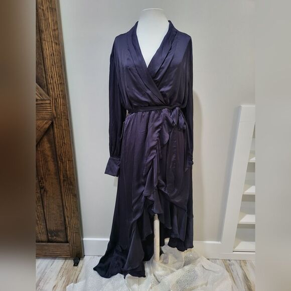 Bardot Aaliyah Wrap Midi Dress In Navy NWT size 12 - Picture 3 of 5